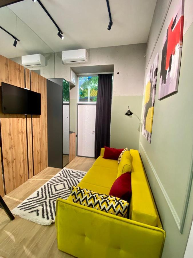 Leogrand Apartments On Filatova 12 Lviv Ngoại thất bức ảnh